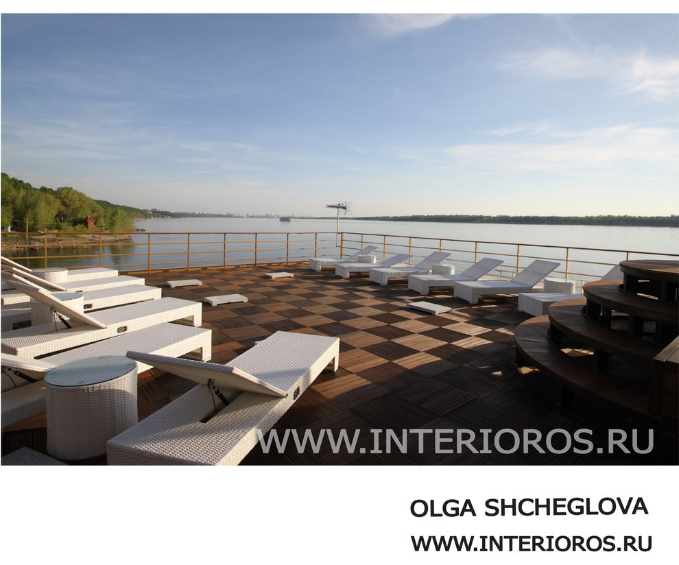 Дебаркадер гостиница на воде со спа-зоной, бассейном и верхней панорамной террас