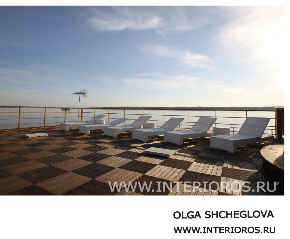 Дебаркадер гостиница на воде со спа-зоной, бассейном и верхней панорамной террас