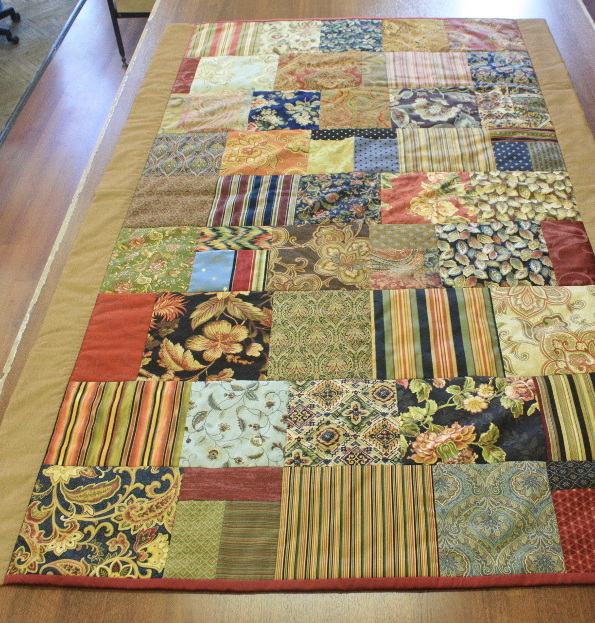 Покрывала и комплекты с подушками