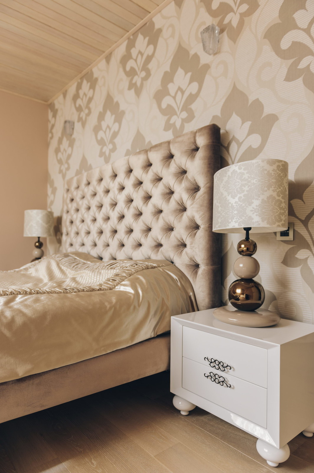 Покрывала и комплекты с подушками