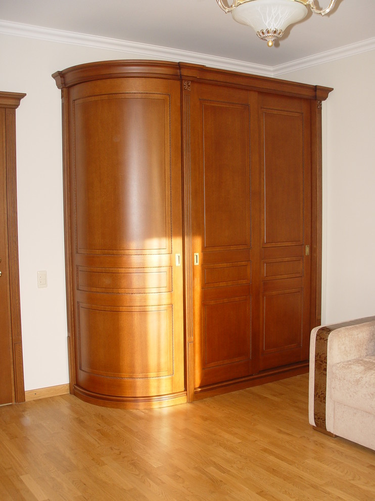 Квартира ценящего классику Мужчины