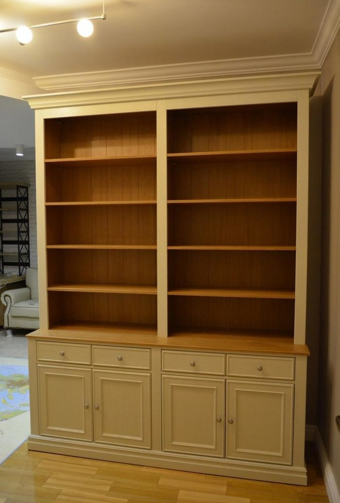 Библиотека в классическом стиле