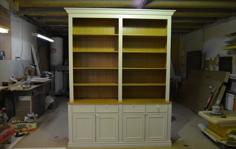 Библиотека в классическом стиле