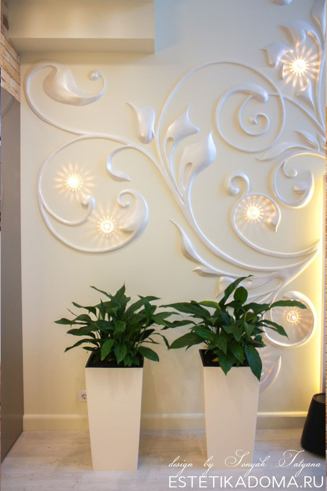 рельеф со встроенными светильниками