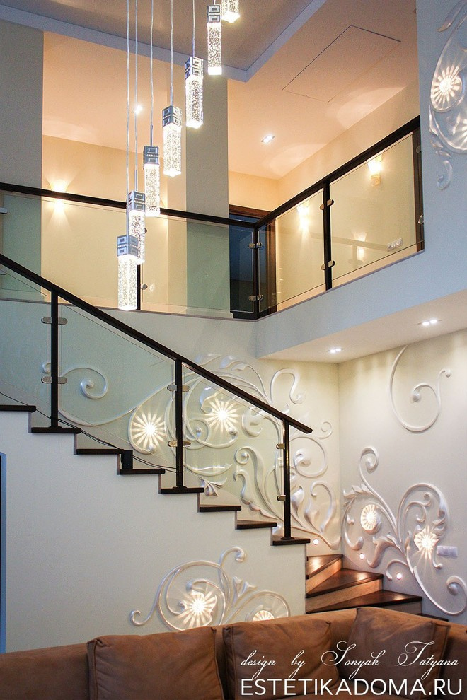 рельеф со встроенными светильниками