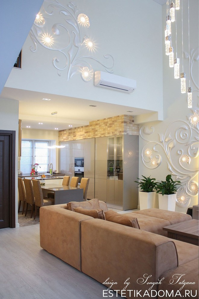 рельеф со встроенными светильниками