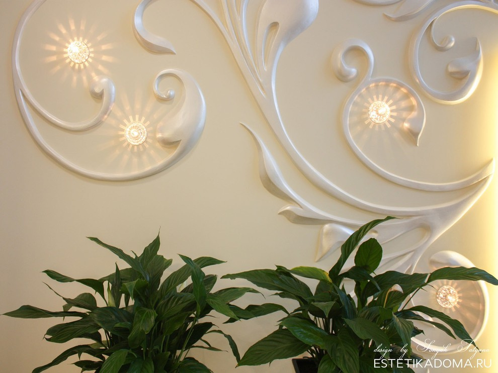 рельеф со встроенными светильниками