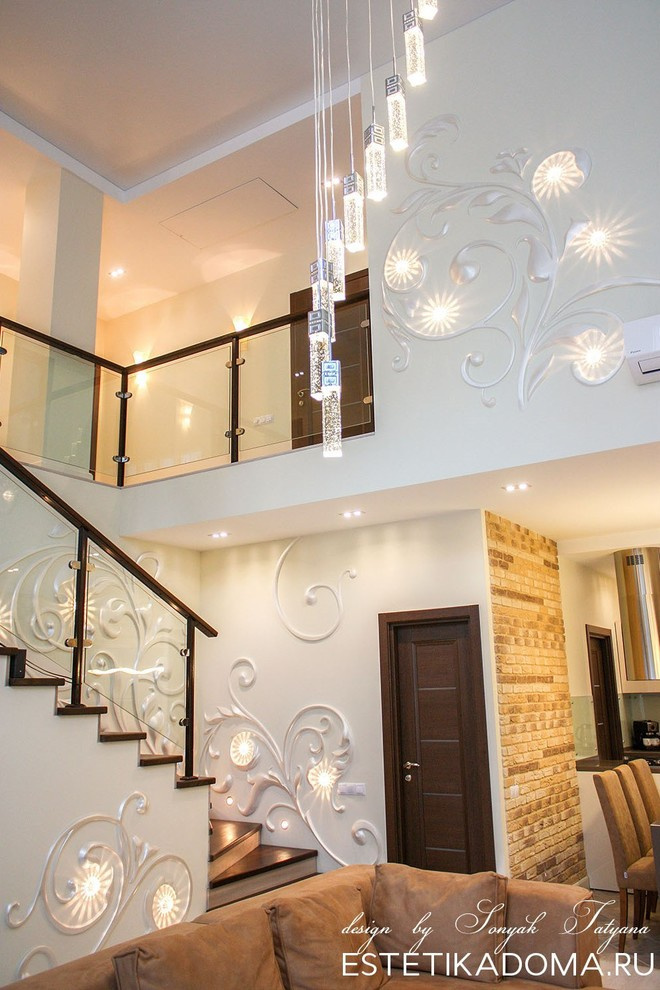 рельеф со встроенными светильниками