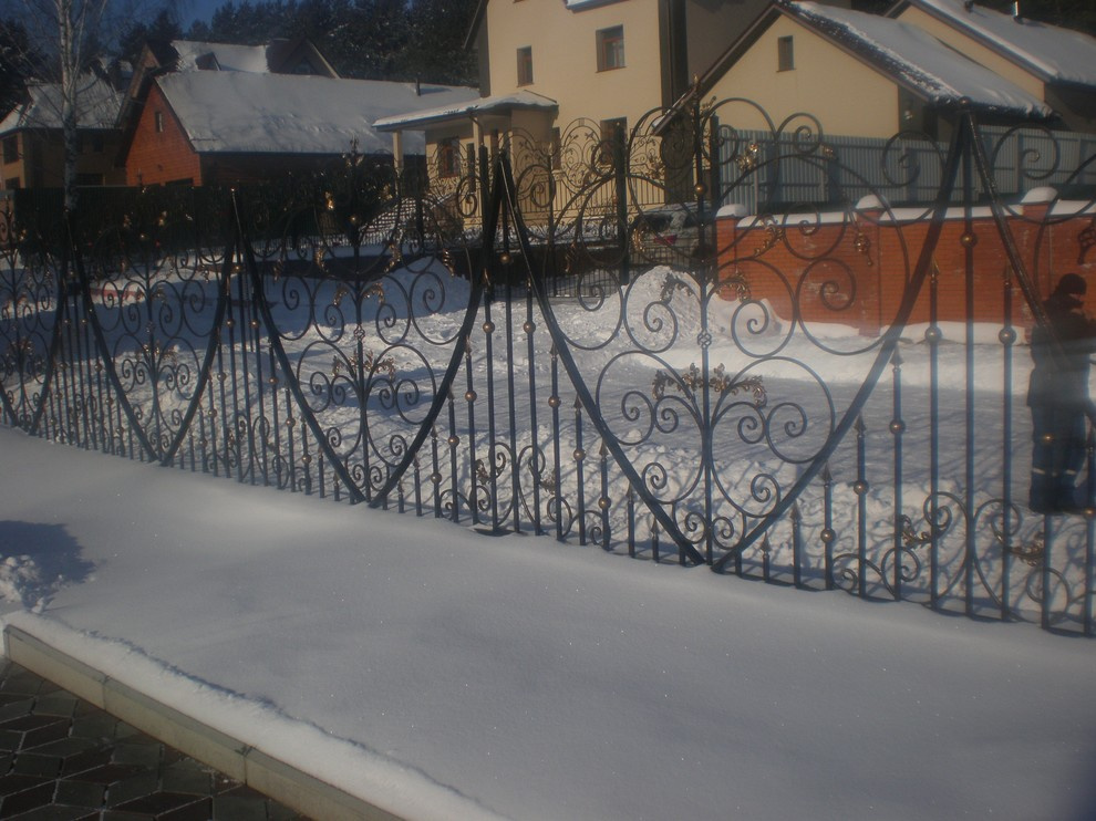 Самонесущий кованый забор