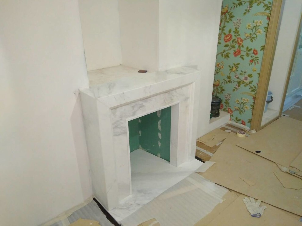 Биокамин из мрамора Волокас