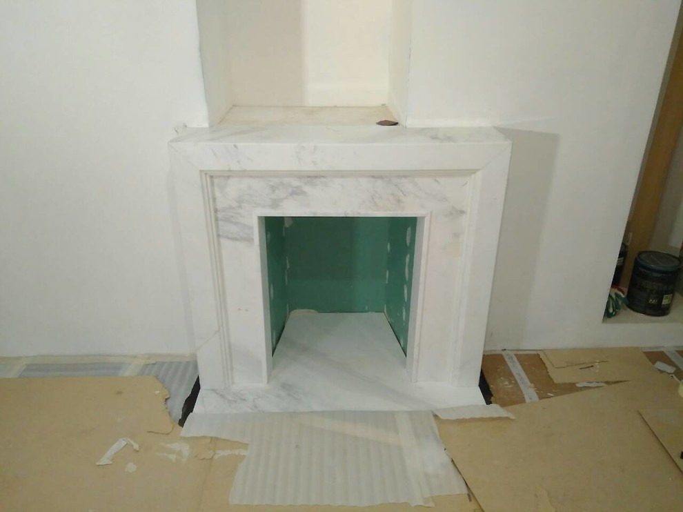 Биокамин из мрамора Волокас