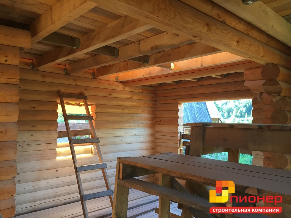 На этапе строительства