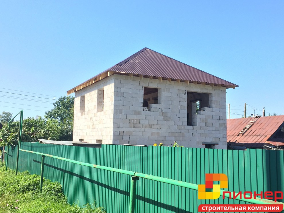 На этапе строительства