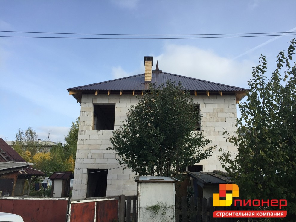 На этапе строительства