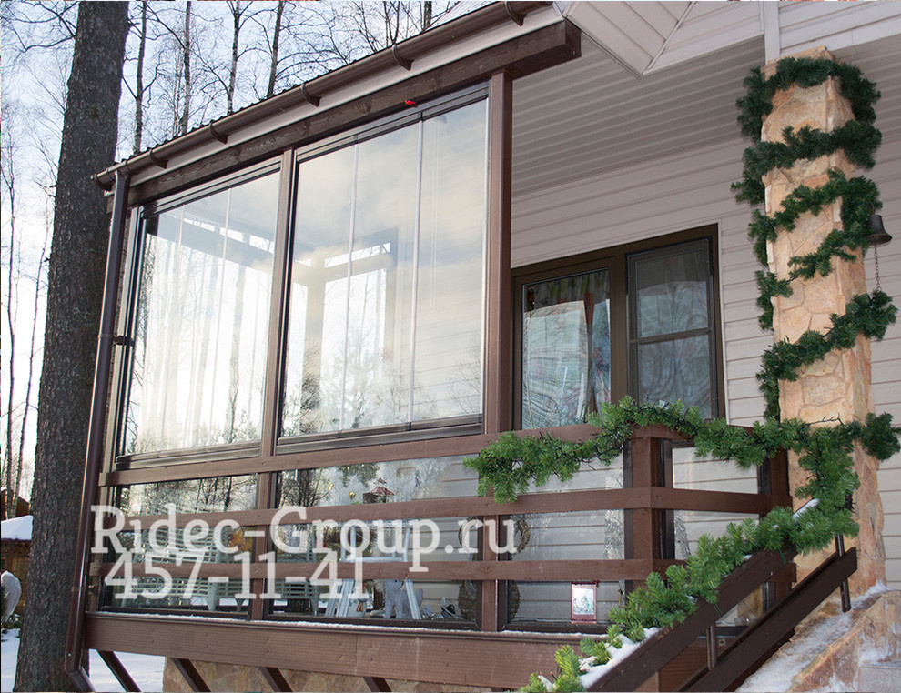 Безрамное остекление веранды