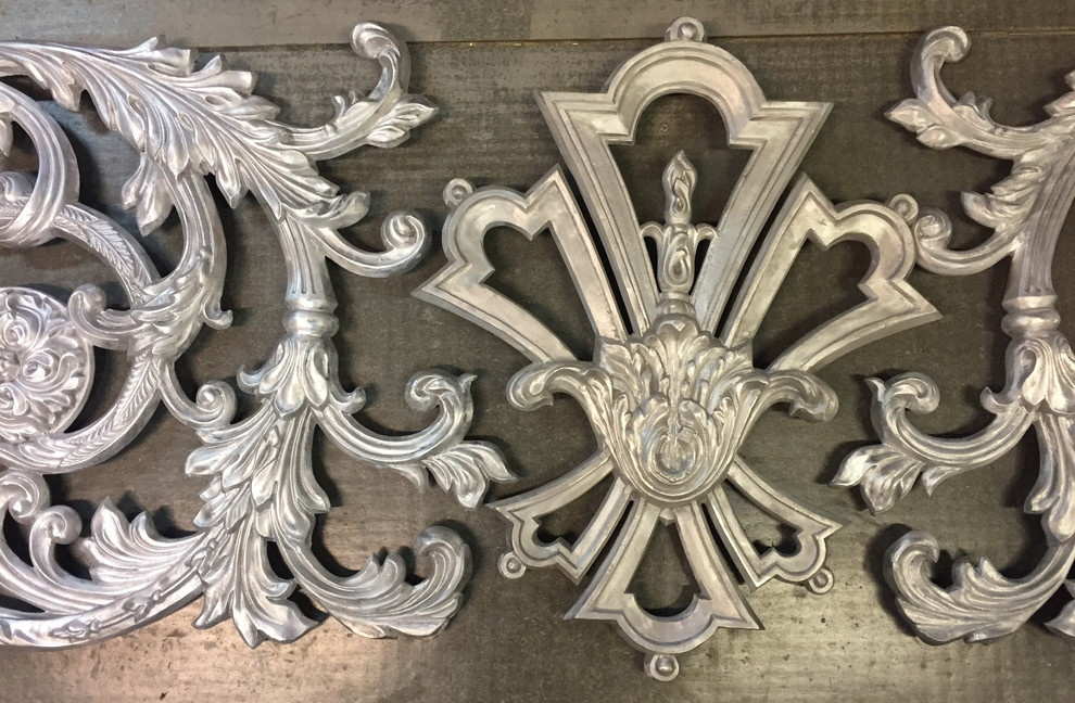 Обложка проекта: литое ограждение для центрального входа в дом. От проекта до воплощения.