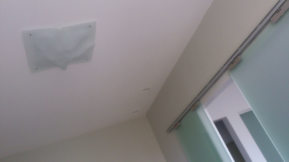 Интерьер квартиры в минималистском стиле.