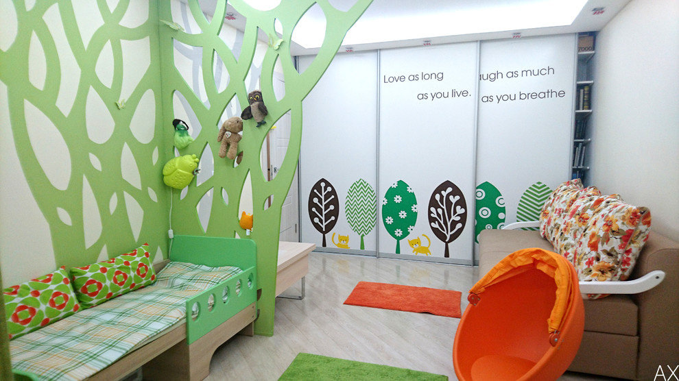 Интерьер с деревом