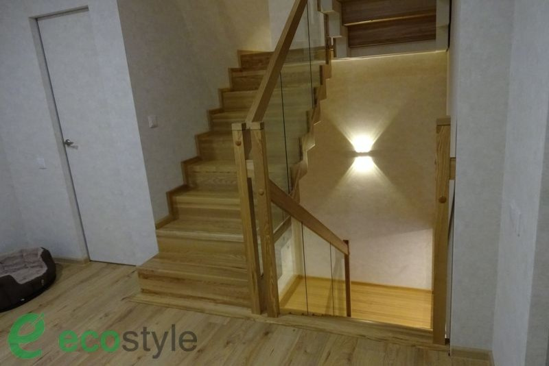 Лестница в стиле "Лофт" на металлическом каркасе