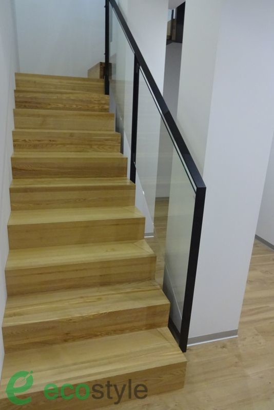 Обложка проекта: Лестница из ясеня на металлокаркасе