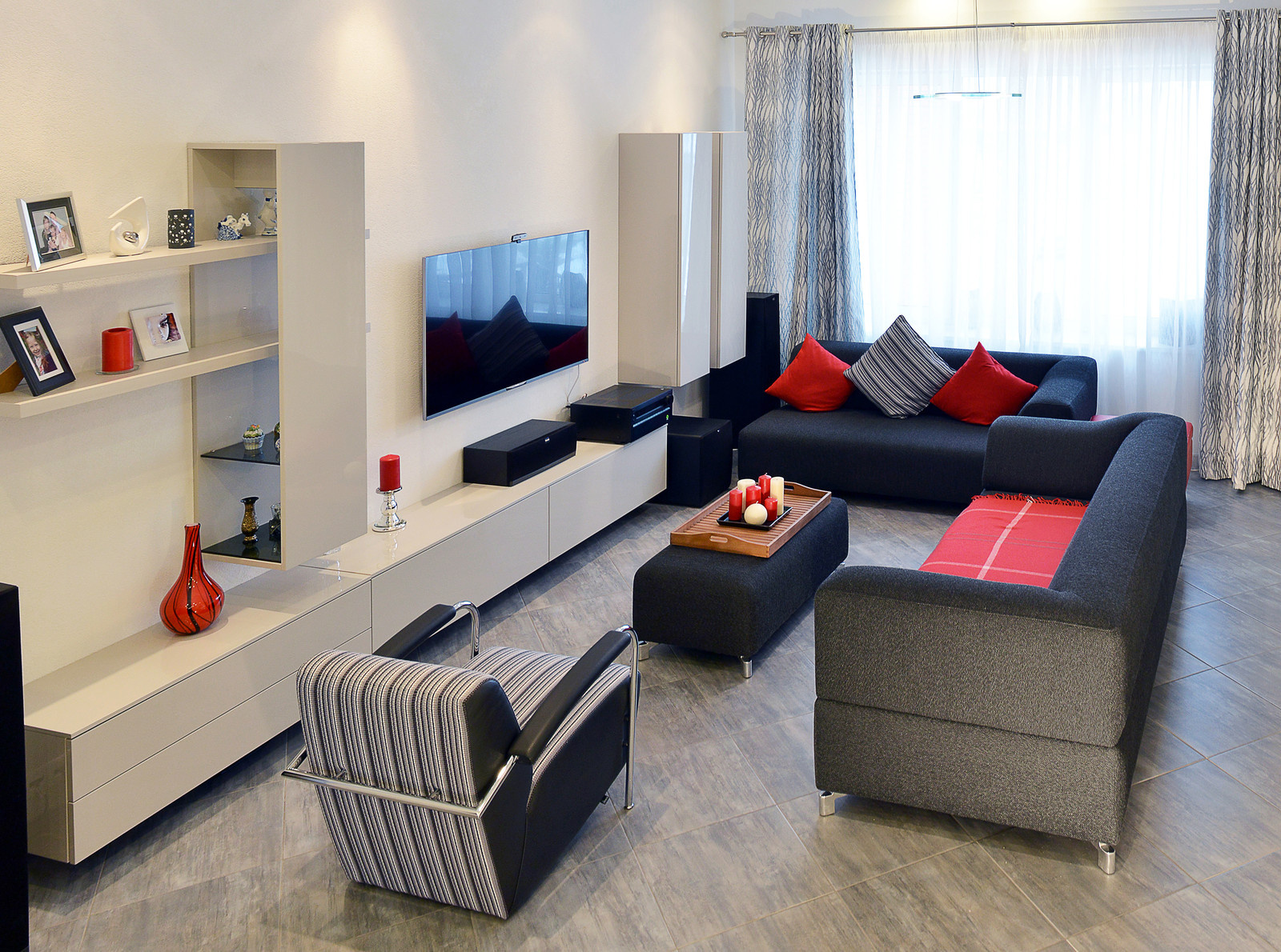 Первый этаж - гостиная