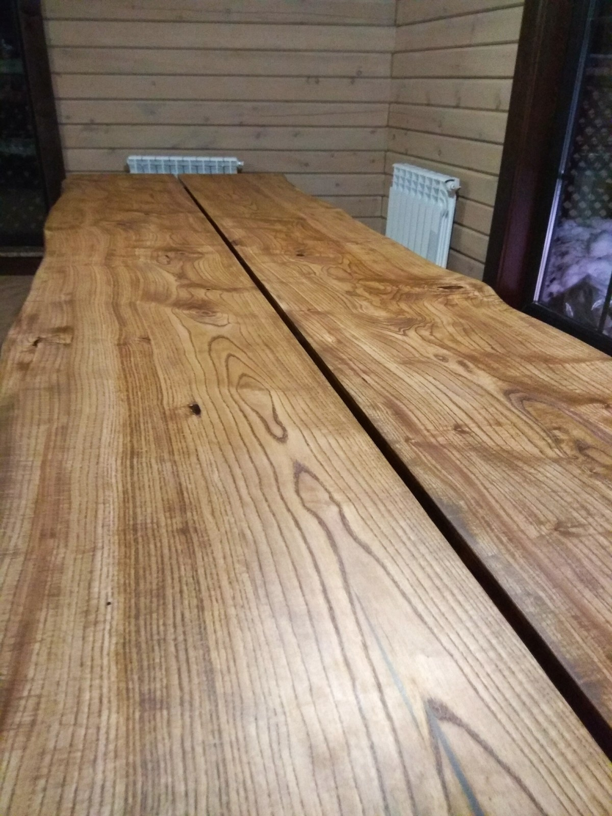 Стол из слэбов ясеня