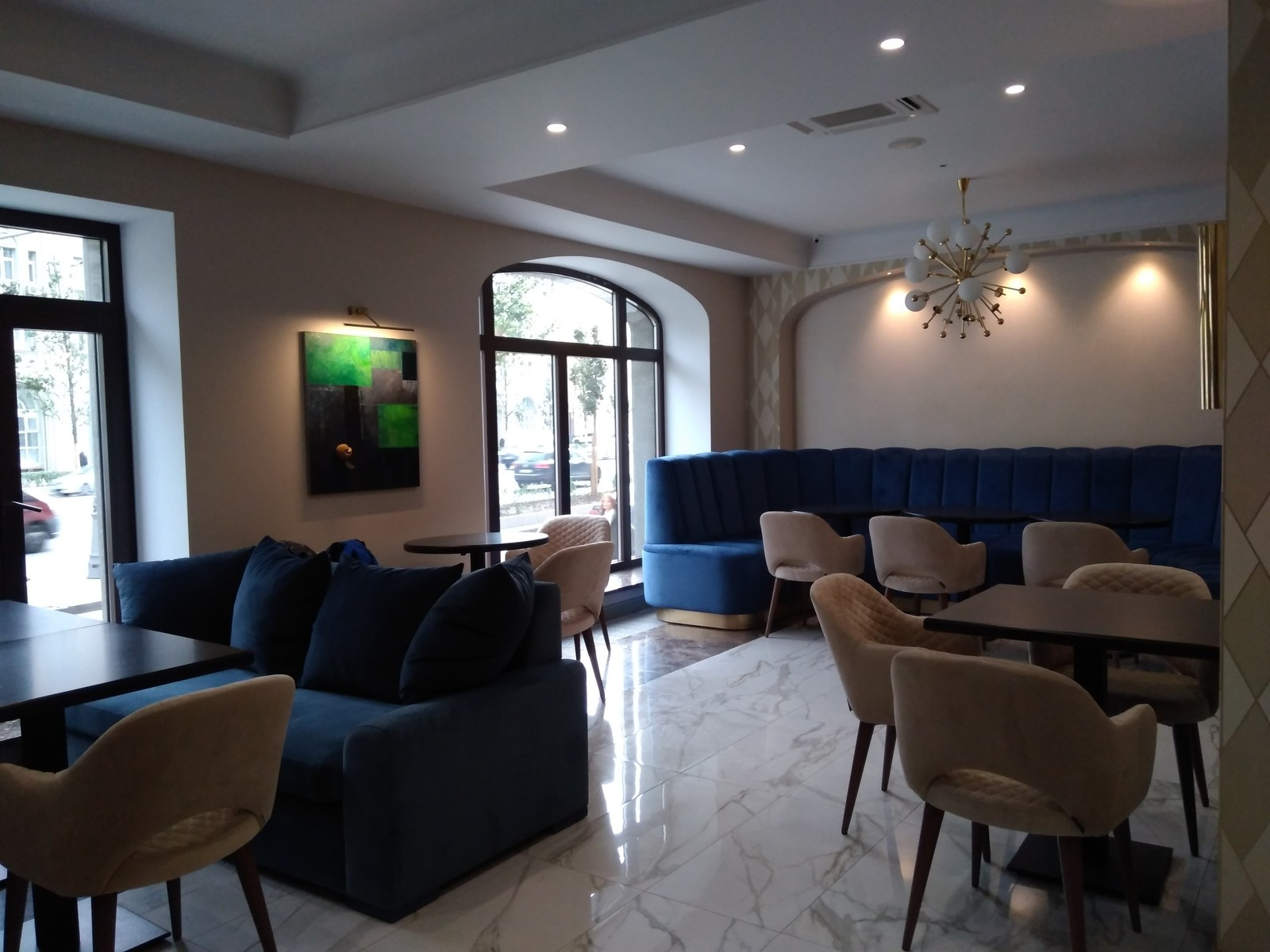 Оформление холла отеля