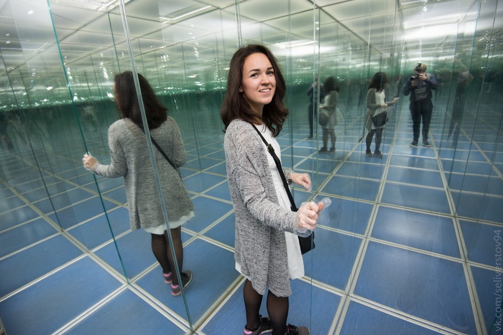 Стеклянный лабиринт