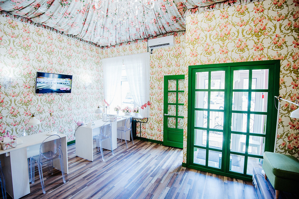 SHABBY CHIC NAIL KITCHEN