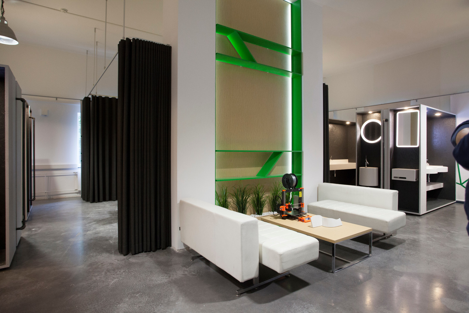 Conference and showroom / EUMAR