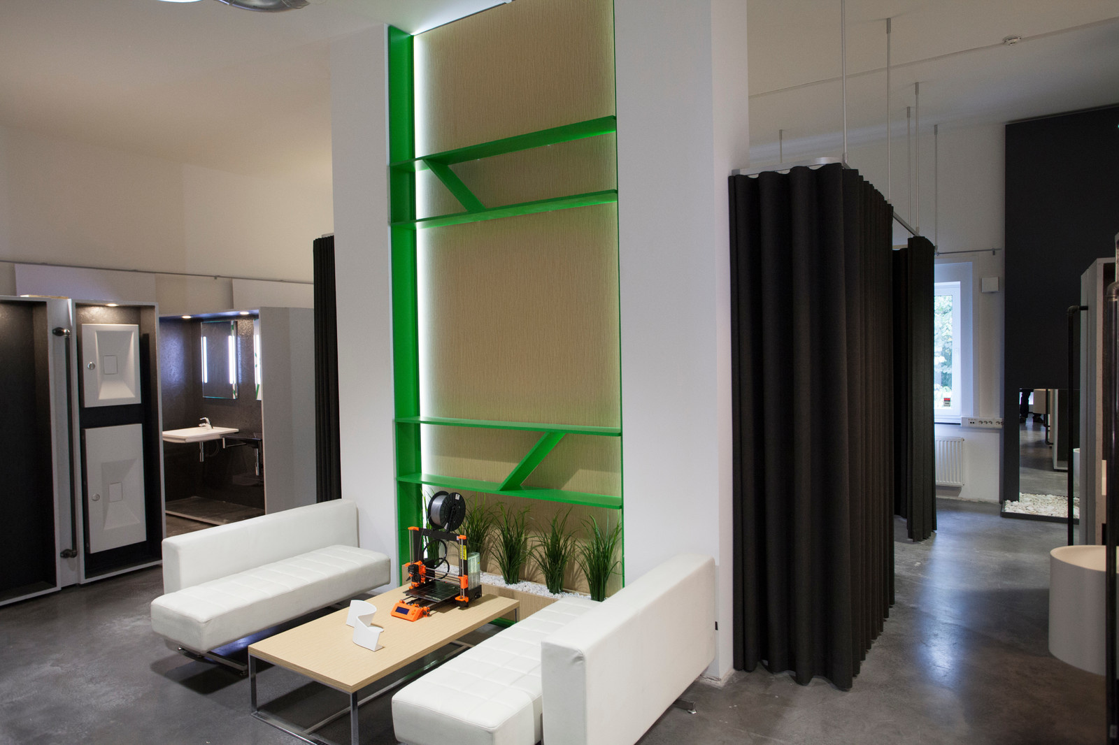 Conference and showroom / EUMAR