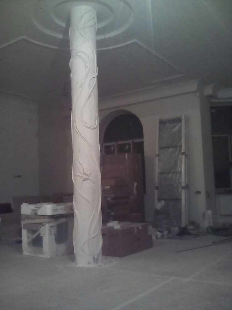 Изготовление барельефа на колонне и стене в частном доме.