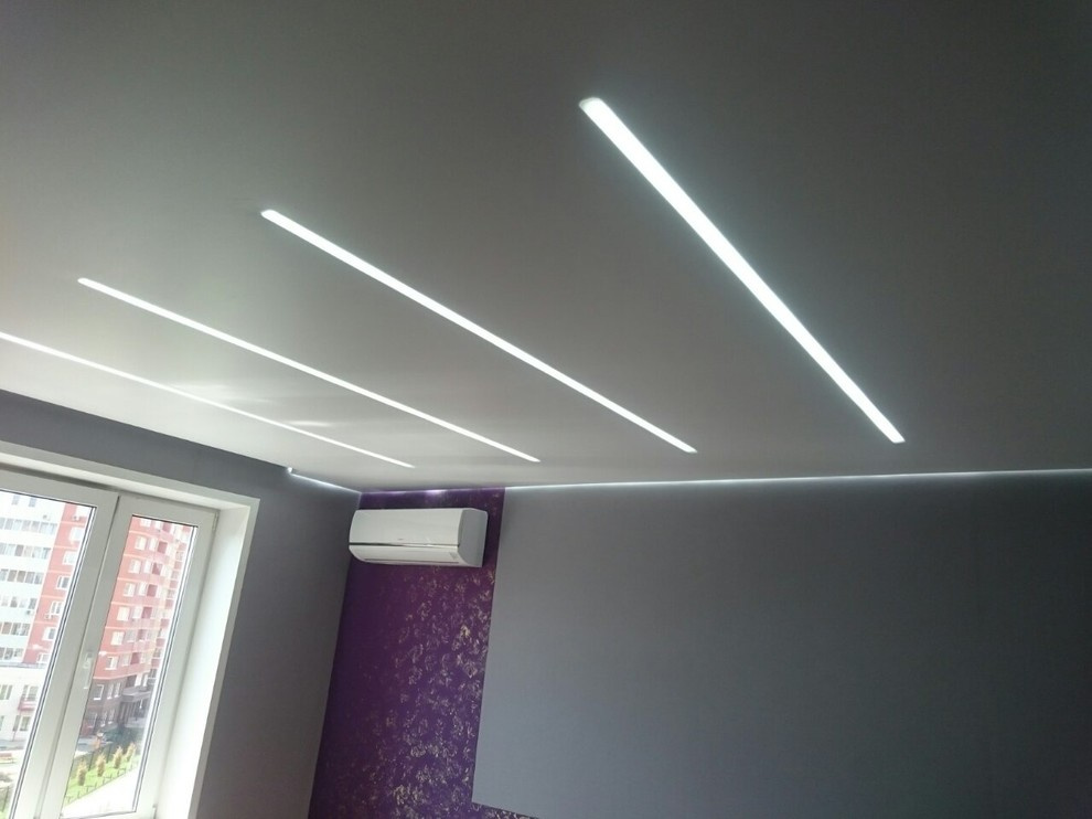 Освещение, парящие линии