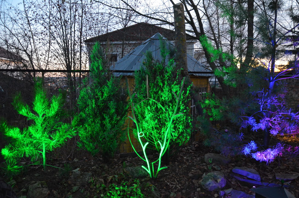 Декоративное  освещение сада