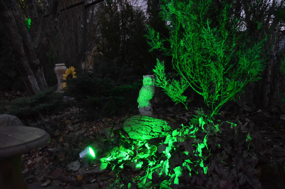 Декоративное  освещение сада