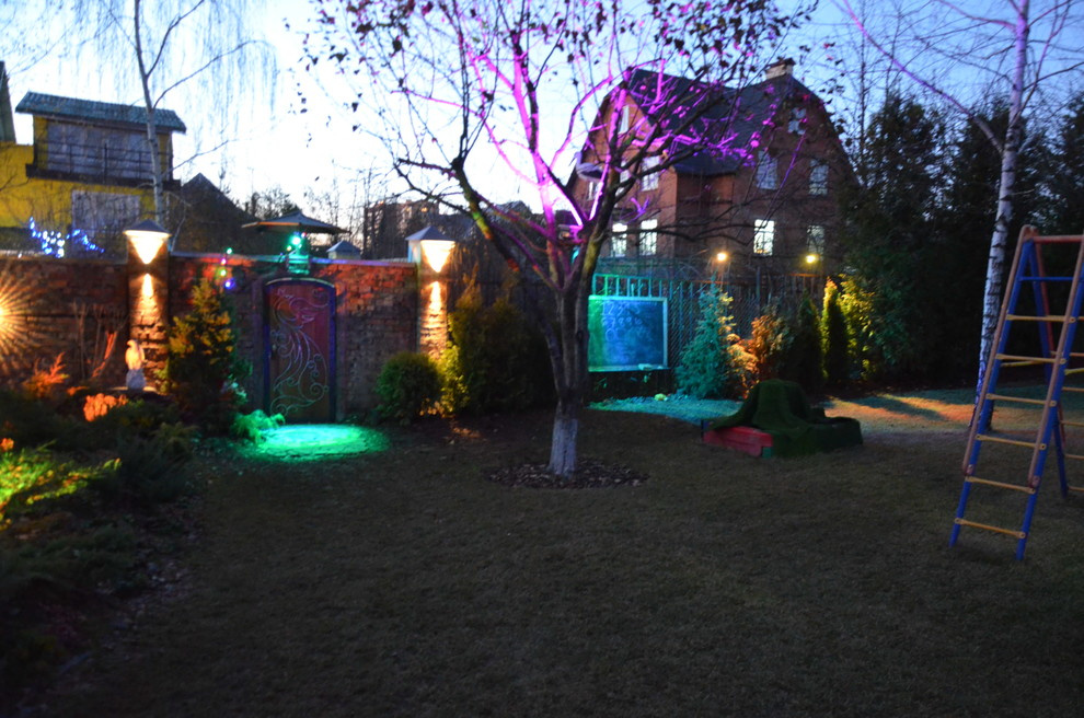 Декоративное  освещение сада