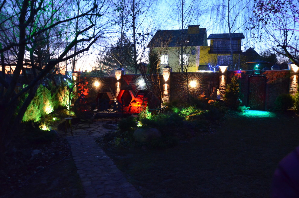 Декоративное  освещение сада