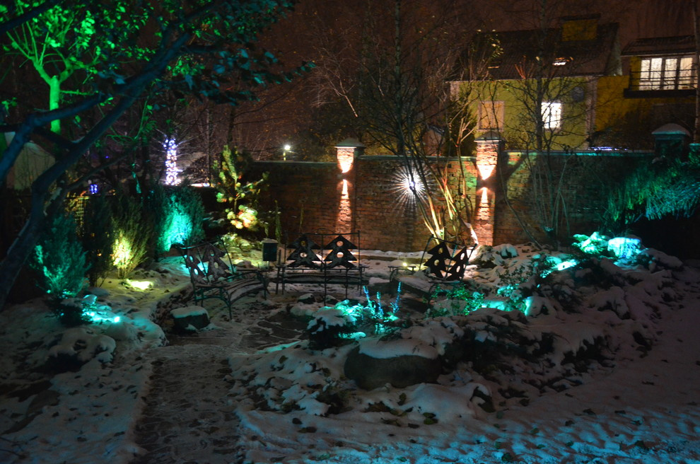 Декоративное  освещение сада