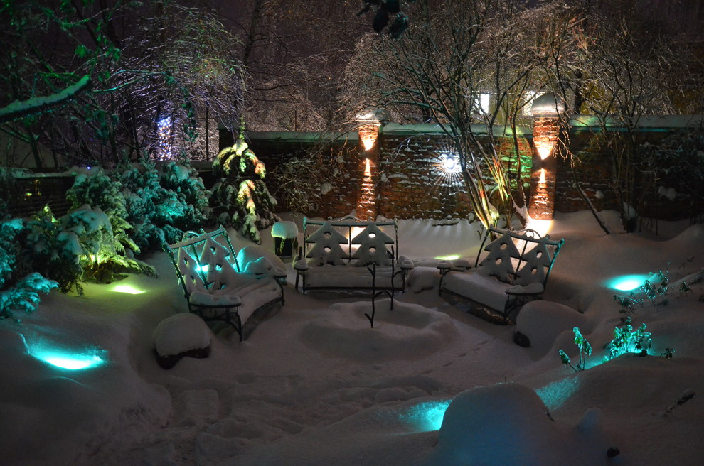 Декоративное  освещение сада