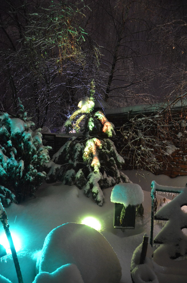 Декоративное  освещение сада