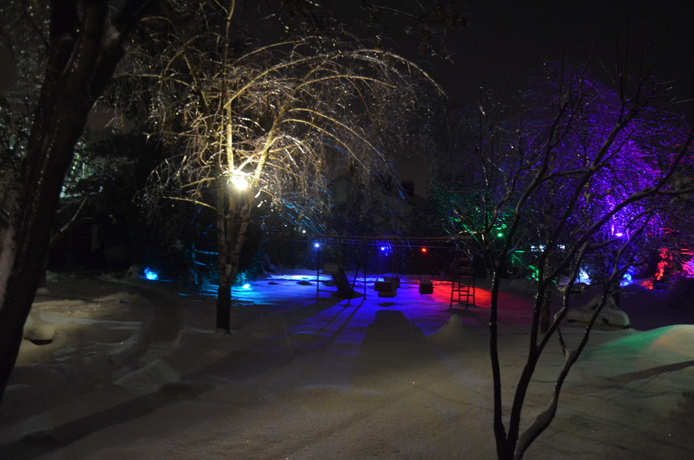 Декоративное  освещение сада