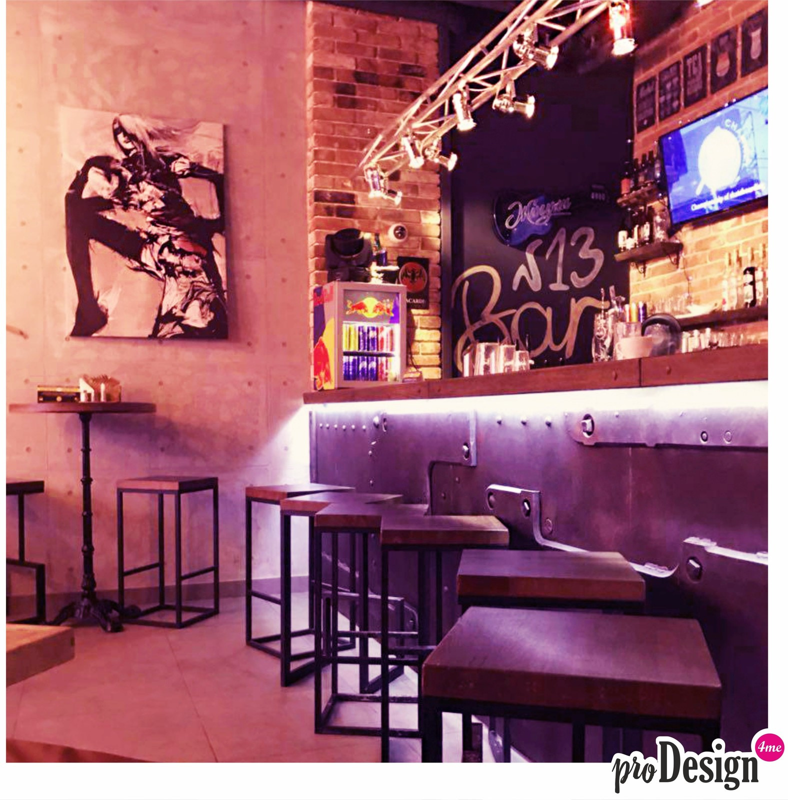 Кафе-паб "Гвозди"