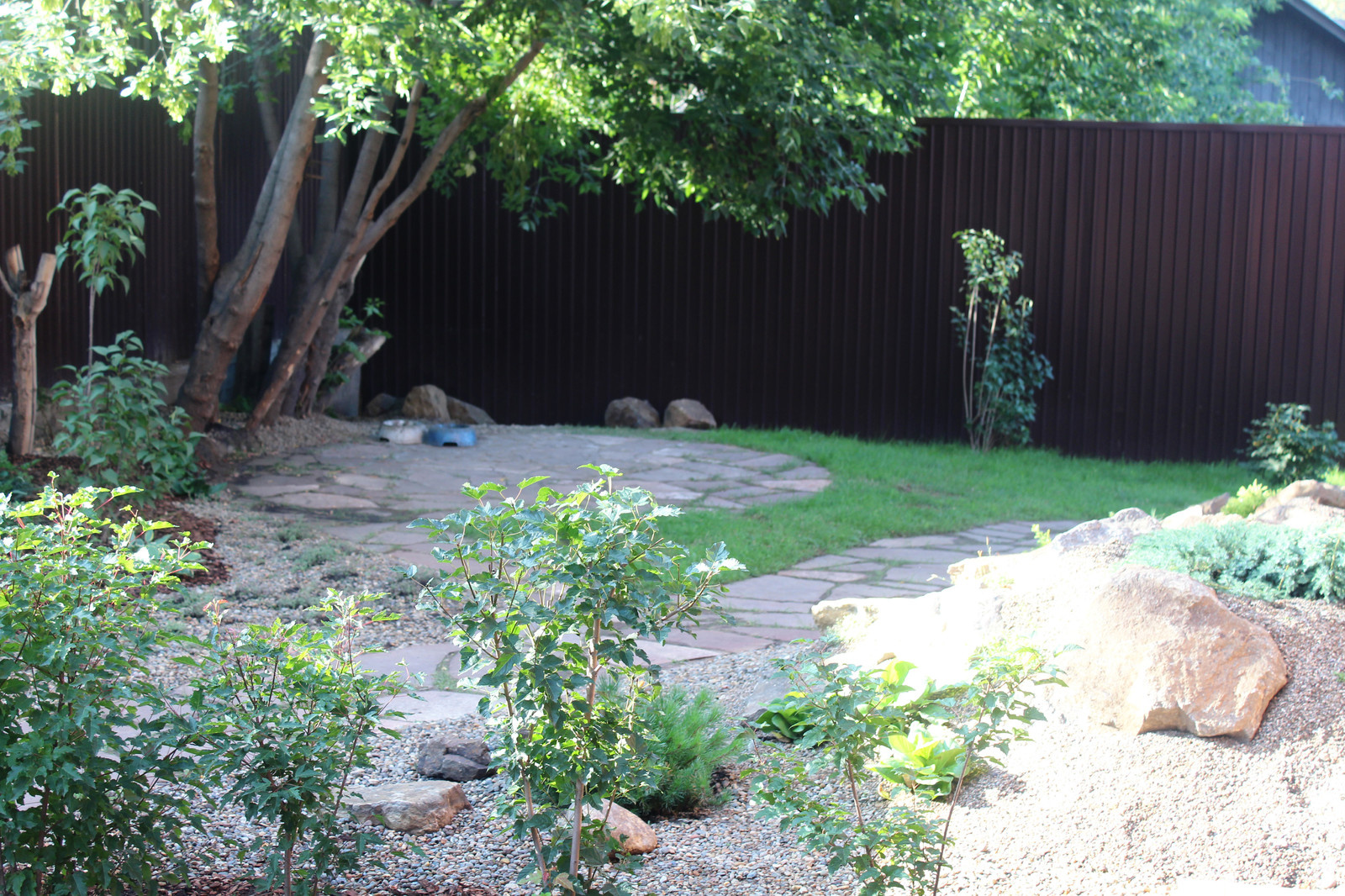 Небольшой участок в городе