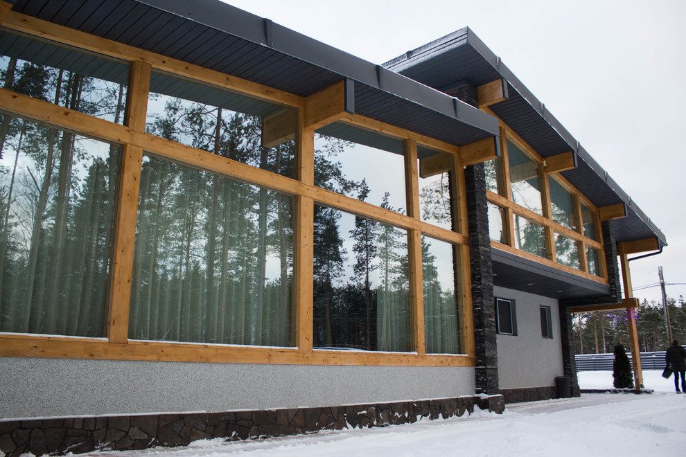 Каменные стены + фахверк остекление