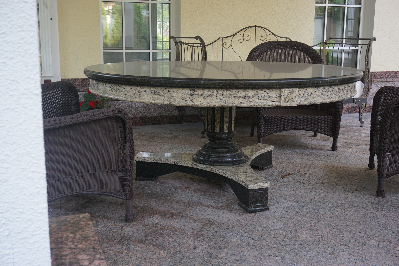 Облицовочные работы и изделия из натурального камня