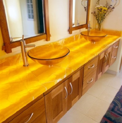 Столешницы из оникса