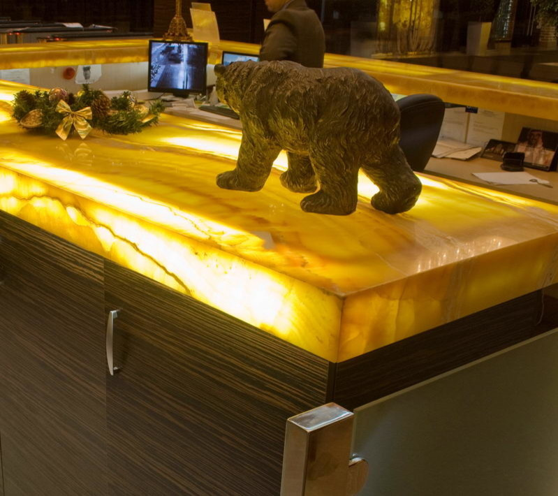 Столешницы из оникса