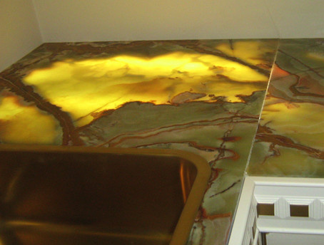 Столешницы из оникса