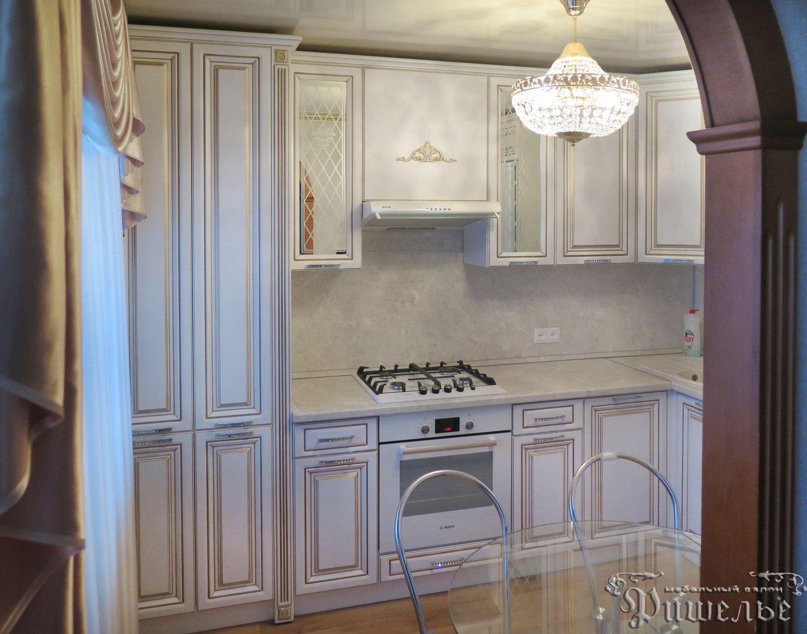 Кухня в классическом стиле в квартиру по ул. Цюрупы 1