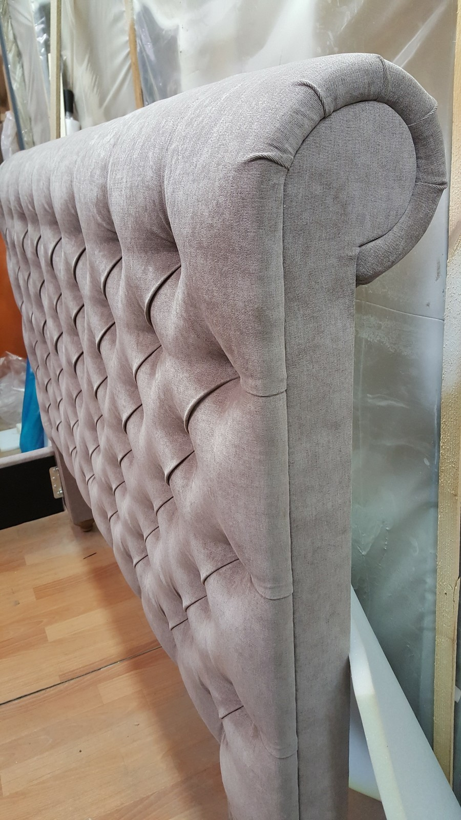 Изголовье кровати.Каретная стяжка